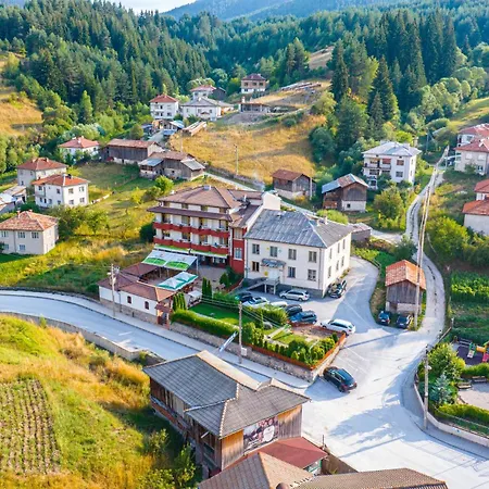 Family * Yagodina